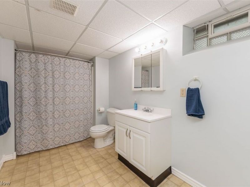 13239 Cherokee Trail , Middleburg Heights, OH 44130 Photo 21