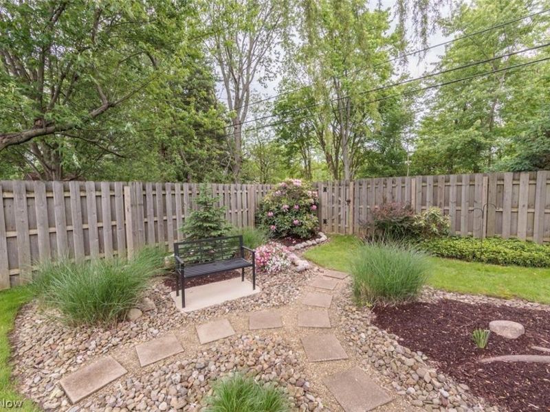 13239 Cherokee Trail , Middleburg Heights, OH 44130 Photo 29