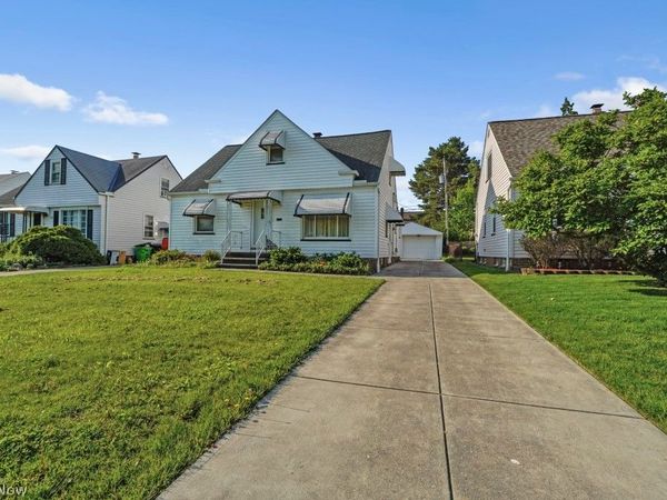 13708 Woodward Boulevard , Garfield Heights, OH 44125