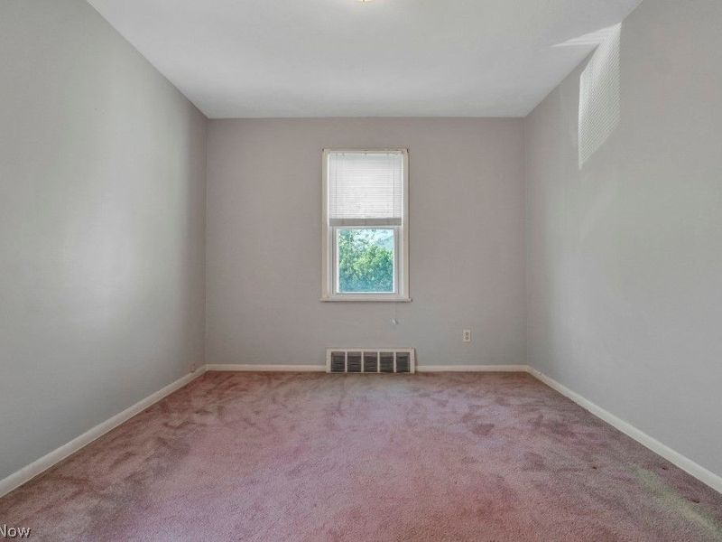 13708 Woodward Boulevard, Garfield Heights, OH 44125 Photo 12