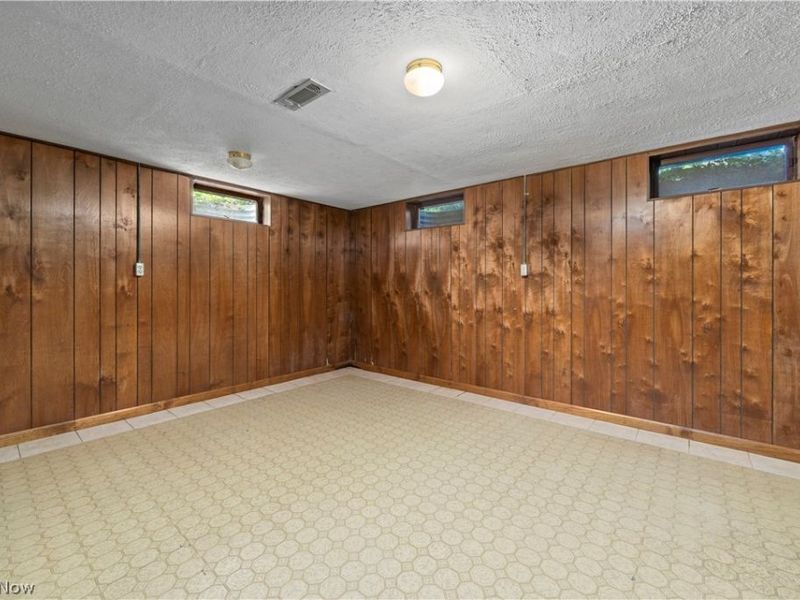 3516 Meadowbrook Drive, Lorain, OH 44053 Photo 36