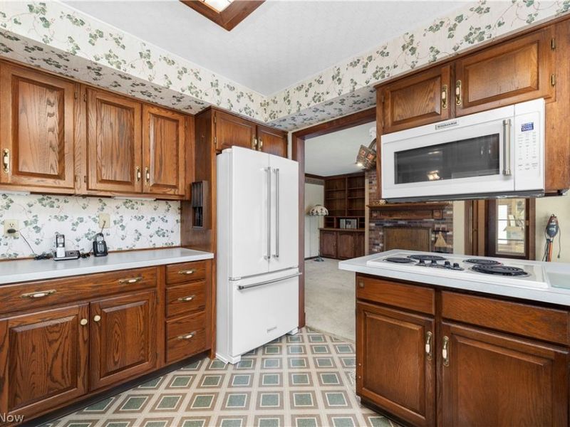 3516 Meadowbrook Drive, Lorain, OH 44053 Photo 4
