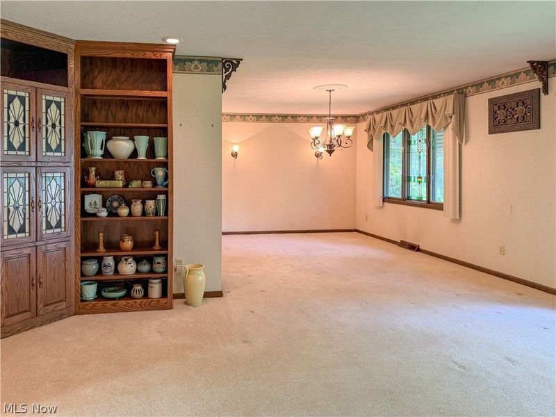 3516 Meadowbrook Drive , Lorain, OH 44053 Photo 4