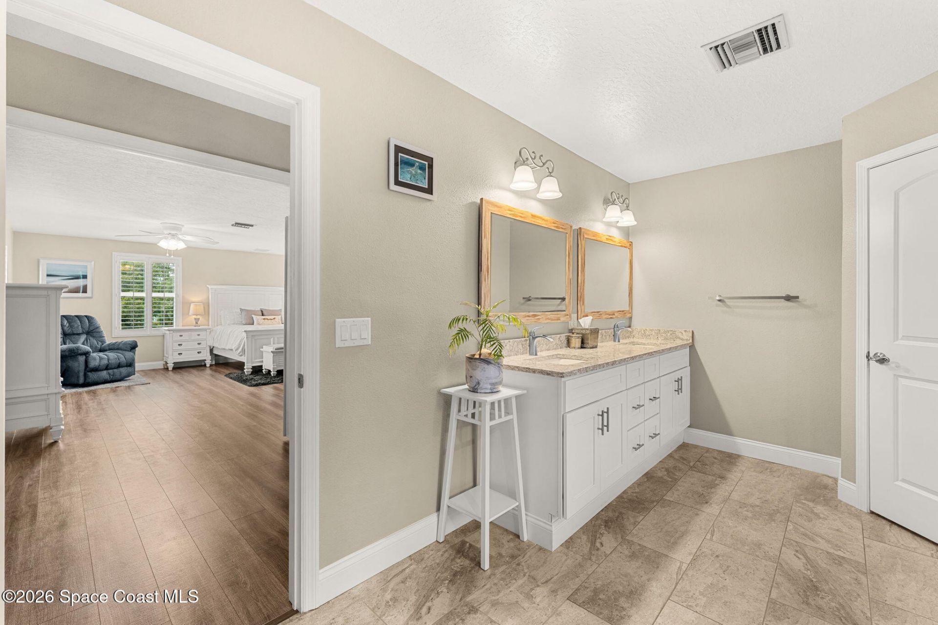5687 Holden Road , Cocoa, FL 32927 Photo