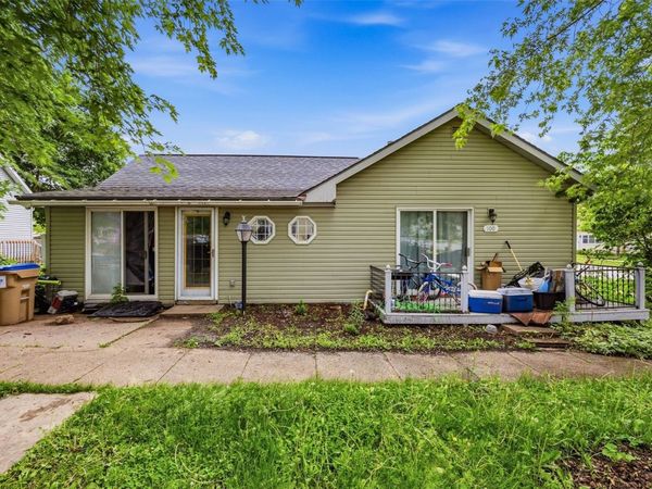 100 W North Street, Olin, IA 52320