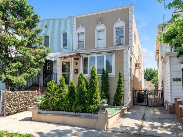 60-09 69th Place , Maspeth, NY 11378