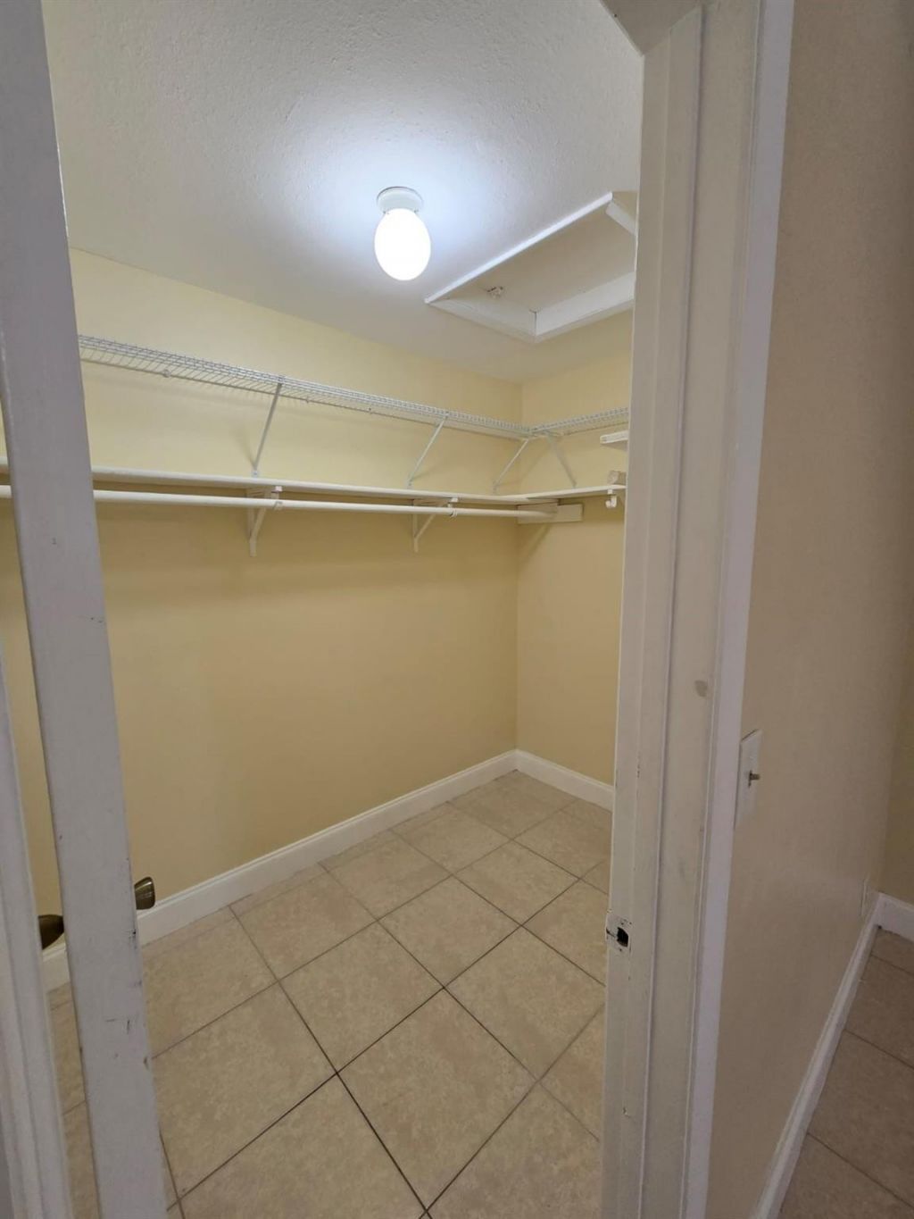 8775 NW 39th Street, Unit 8775, Sunrise, FL 33351 Photo