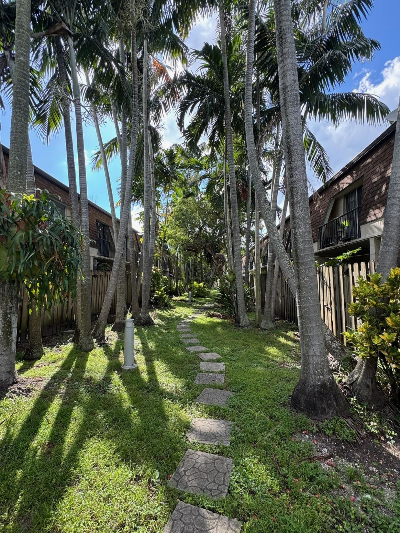 15385 S Dixie Highway, Unit 12, Palmetto Bay, FL 33157 Photo
