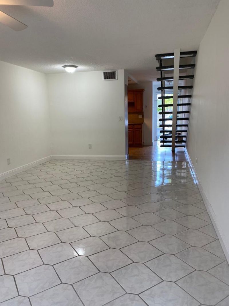 15385 S Dixie Highway, Unit 12, Palmetto Bay, FL 33157 Photo