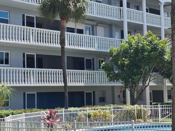 490 SE 19th Avenue, Unit 107, Pompano Beach, FL 33060
