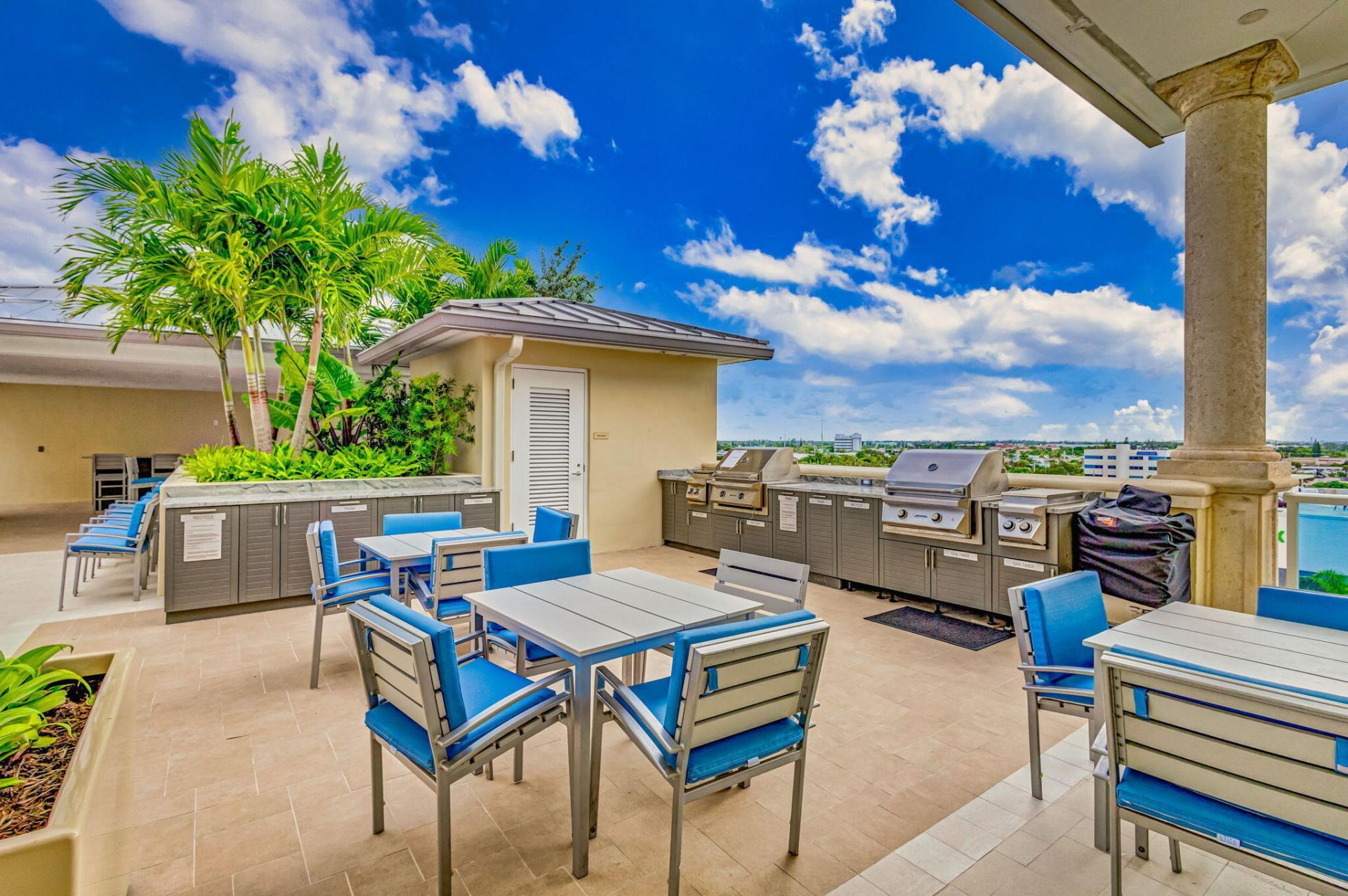 2640 Lake Shore Drive, Unit 1716, Riviera Beach, FL 33404 Photo