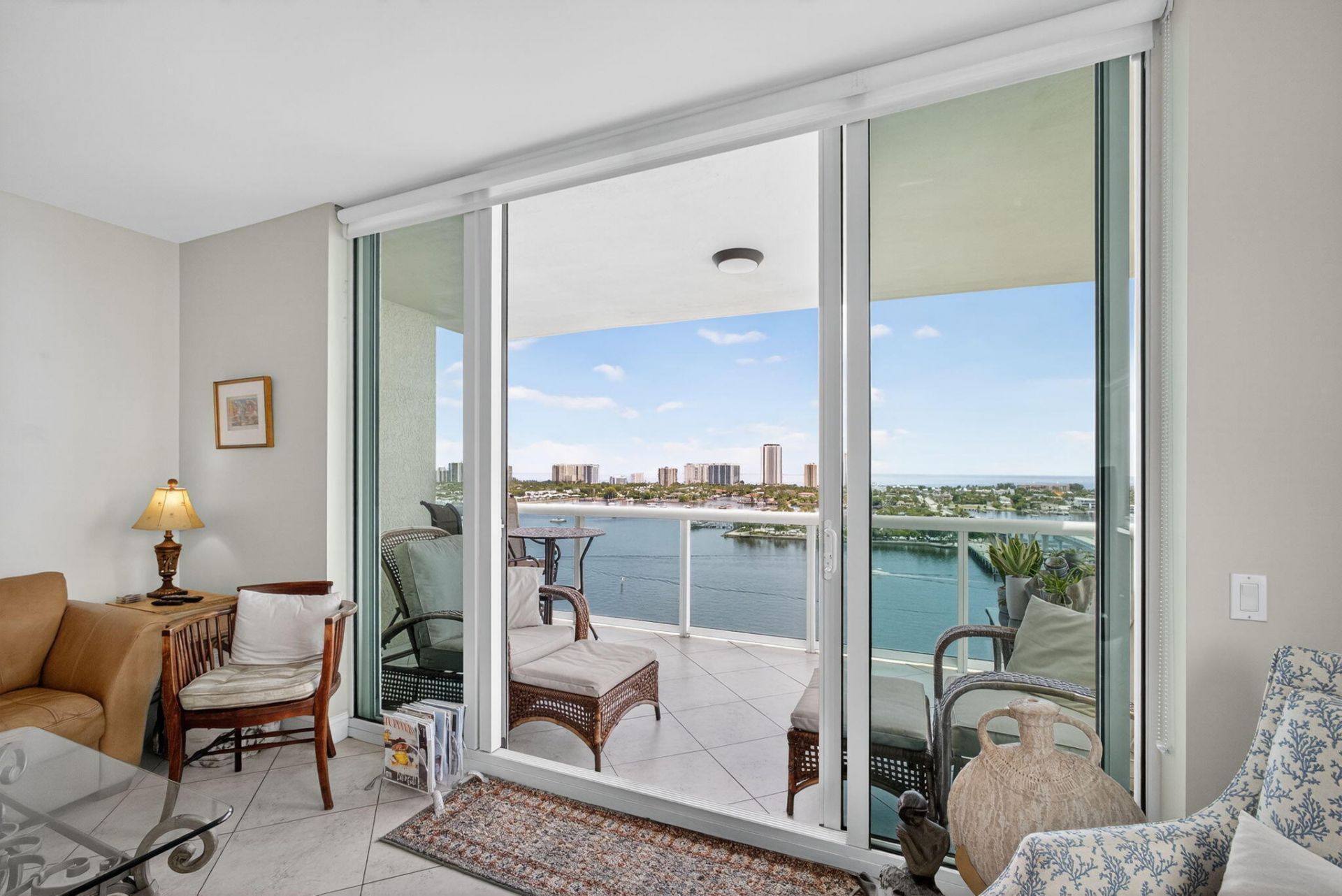 2640 Lake Shore Drive, Unit 1716, Riviera Beach, FL 33404 Photo