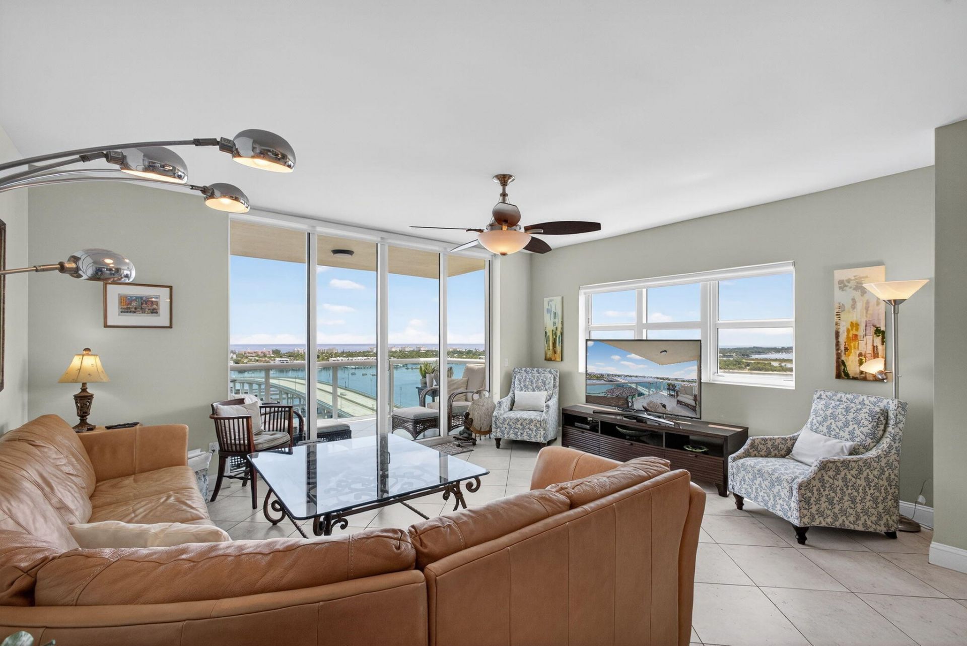 2640 Lake Shore Drive, Unit 1716, Riviera Beach, FL 33404 Photo