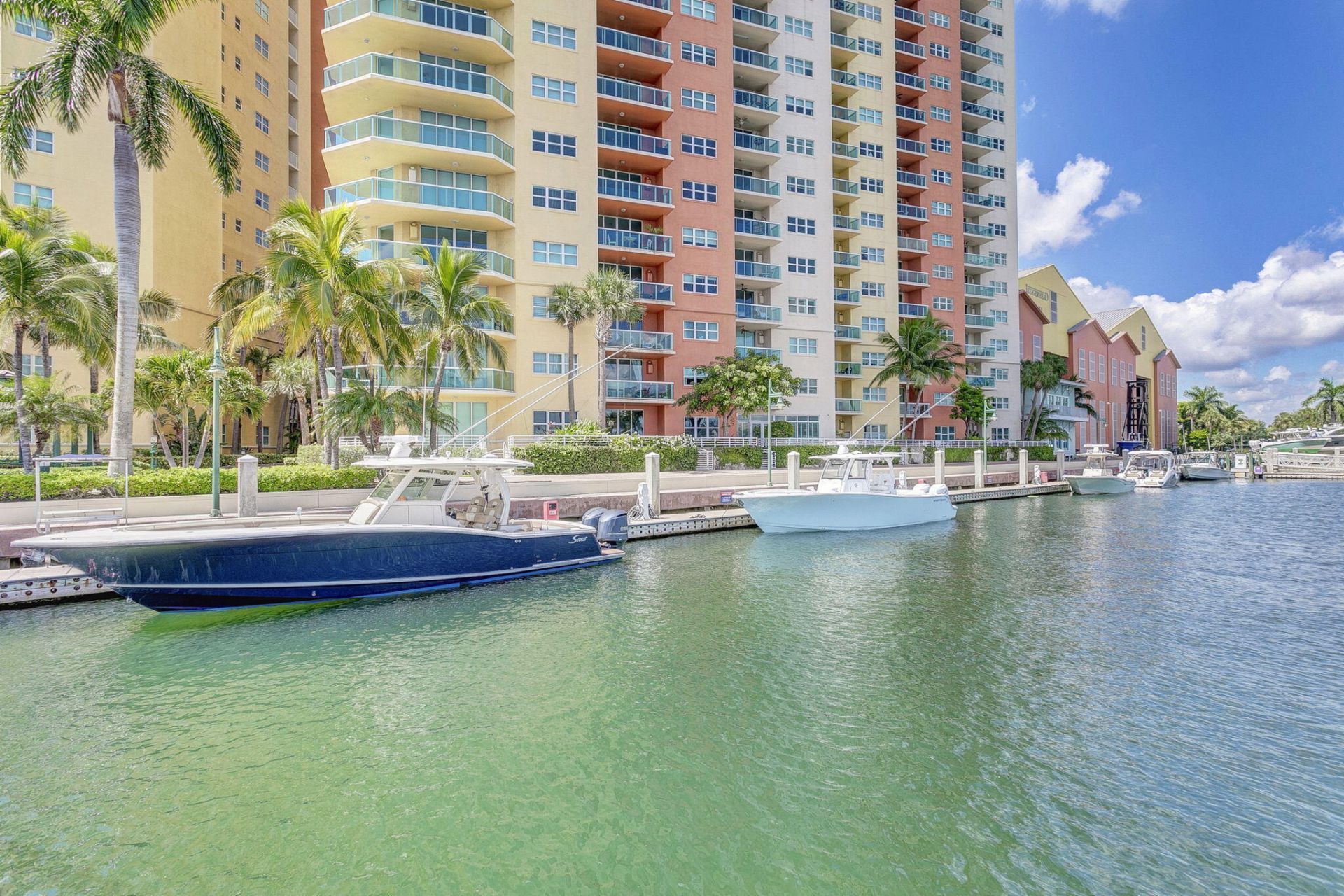 2640 Lake Shore Drive, Unit 1716, Riviera Beach, FL 33404 Photo