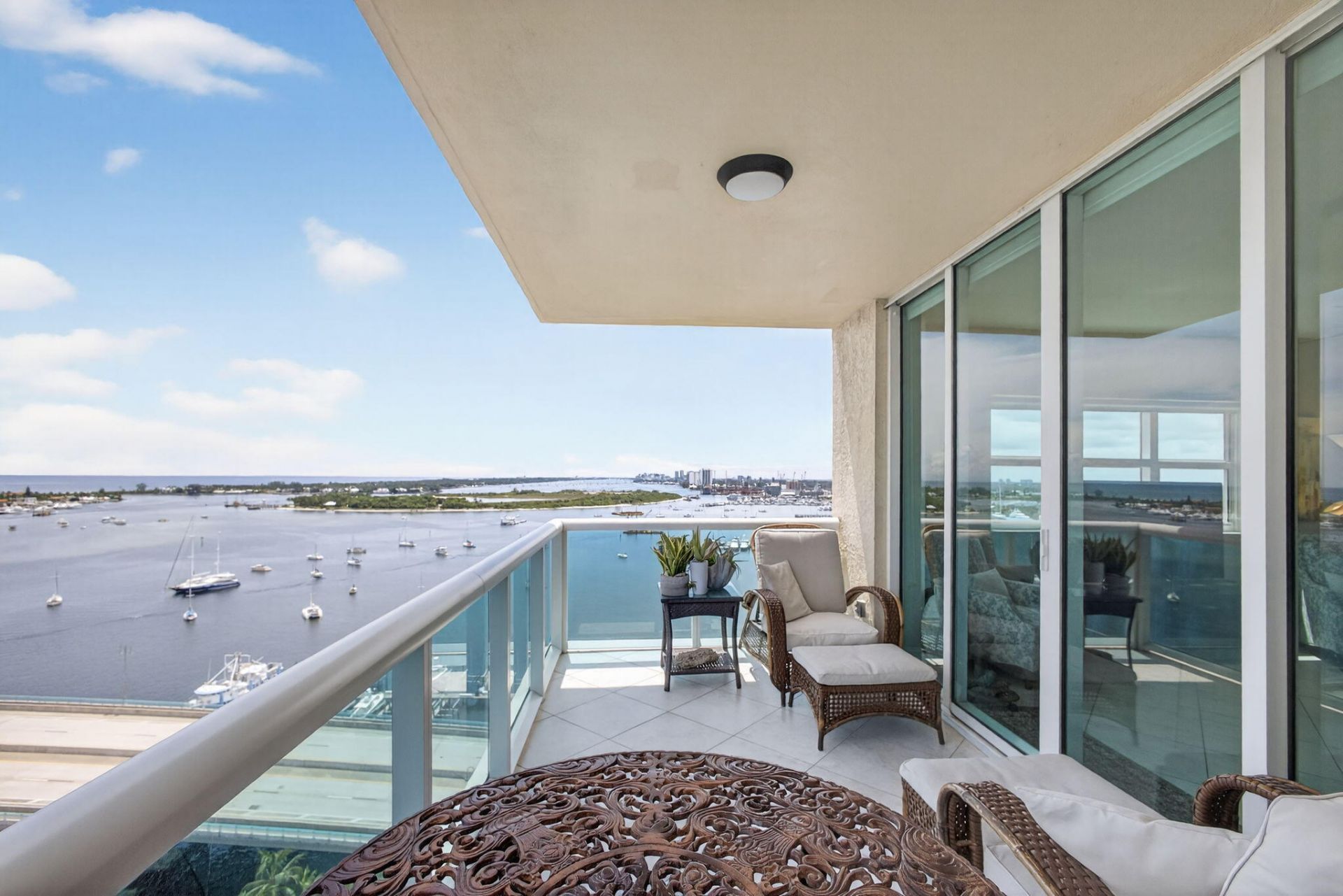 2640 Lake Shore Drive, Unit 1716, Riviera Beach, FL 33404 Photo