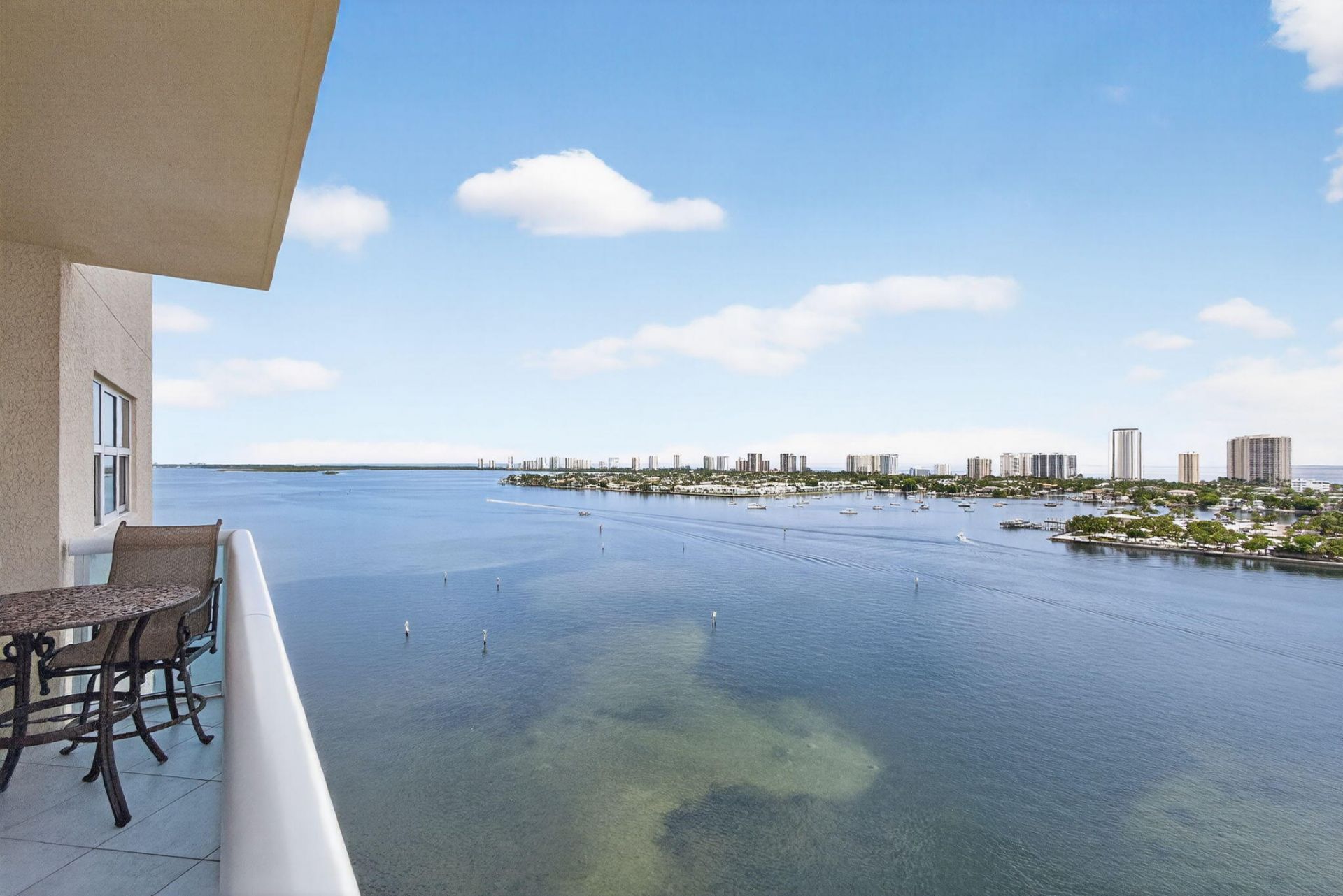 2640 Lake Shore Drive, Unit 1716, Riviera Beach, FL 33404 Photo