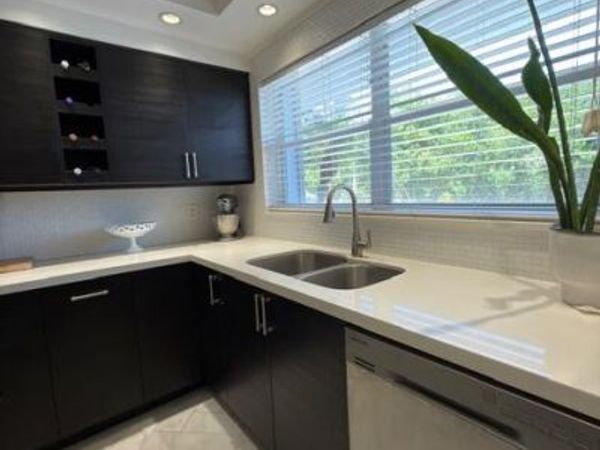 2004 S Federal Highway, Unit 102, Boynton Beach, FL 33435