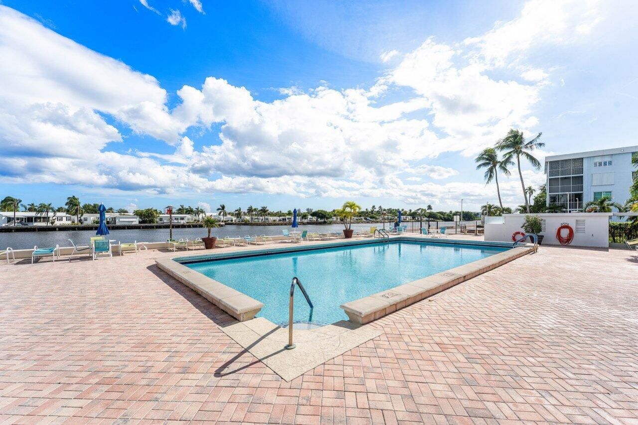 2004 S Federal Highway, Unit 102, Boynton Beach, FL 33435 Photo