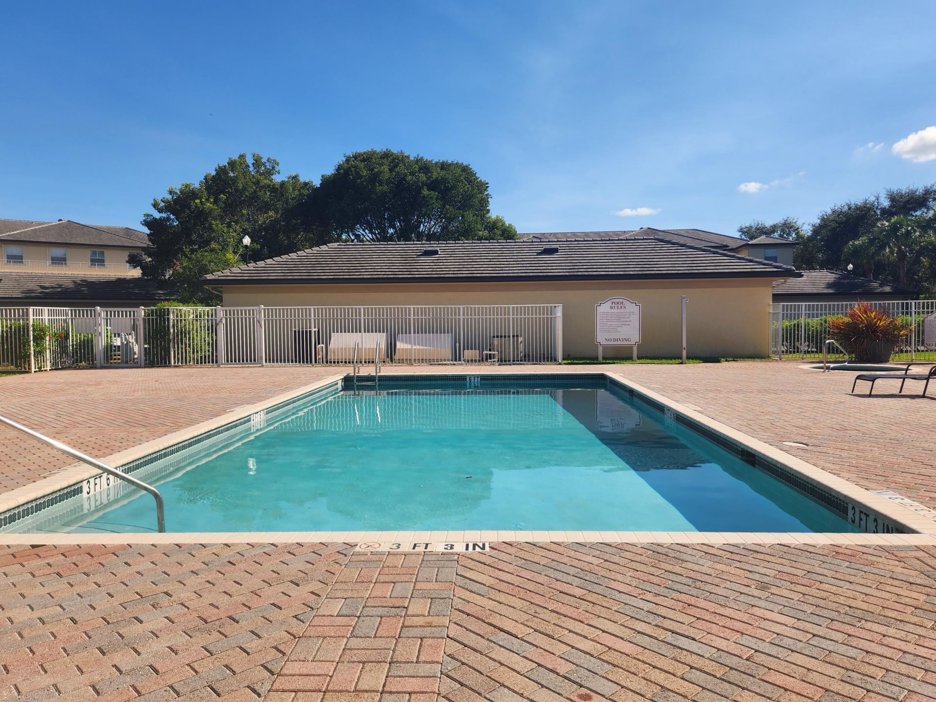 2060 Greenview Shores Boulevard, Unit 305, Wellington, FL 33414 Photo