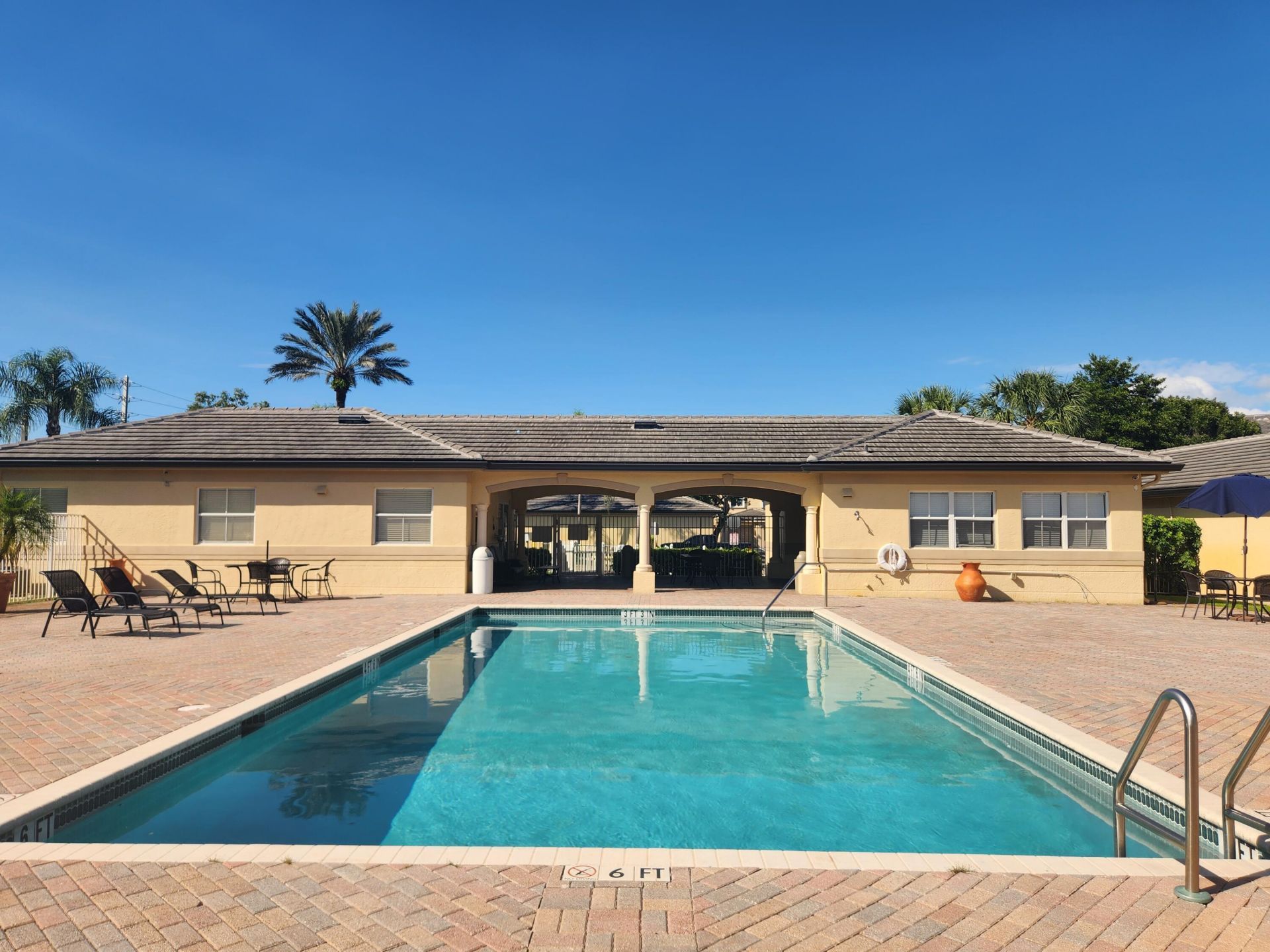 2060 Greenview Shores Boulevard, Unit 305, Wellington, FL 33414 Photo