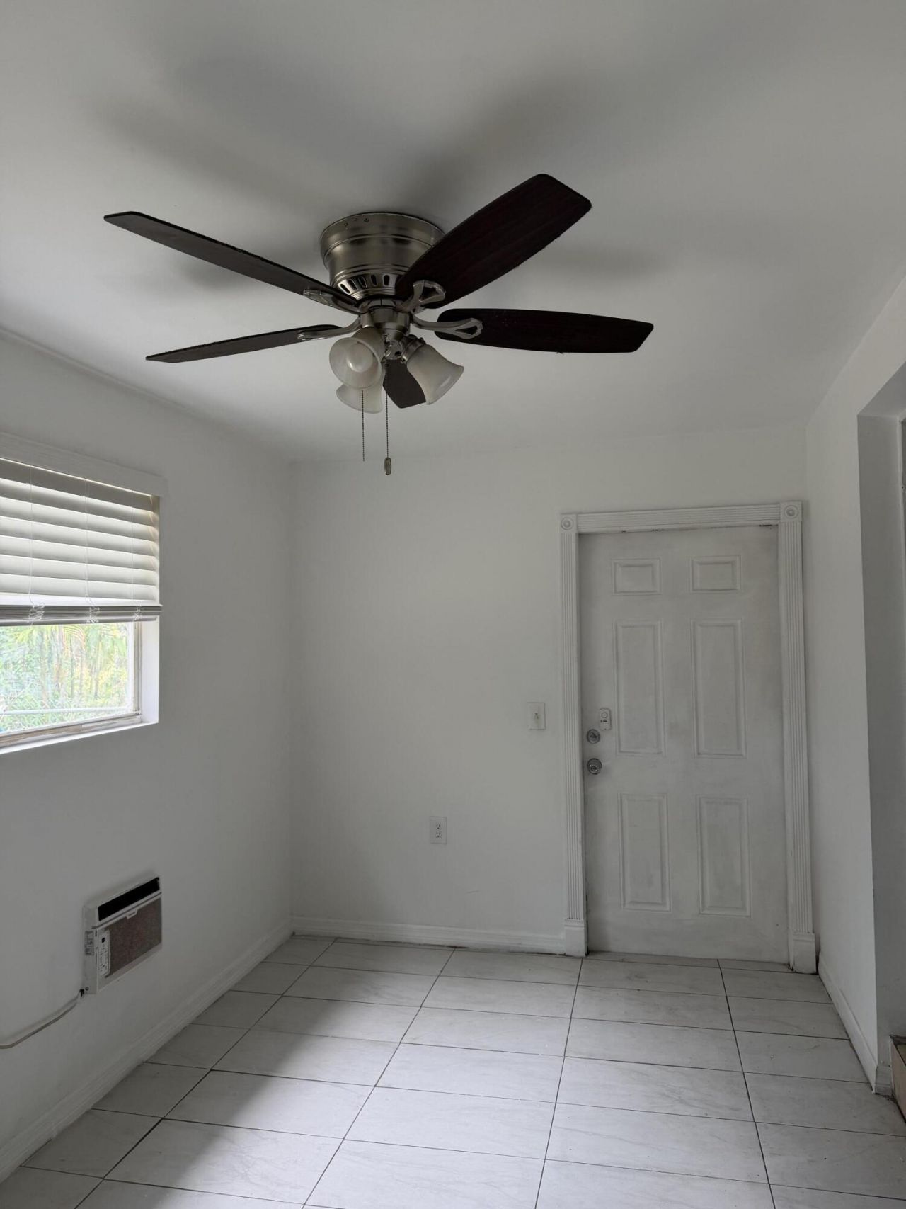 906 SE Tarpon Avenue, Unit B, Stuart, FL 34994 Photo
