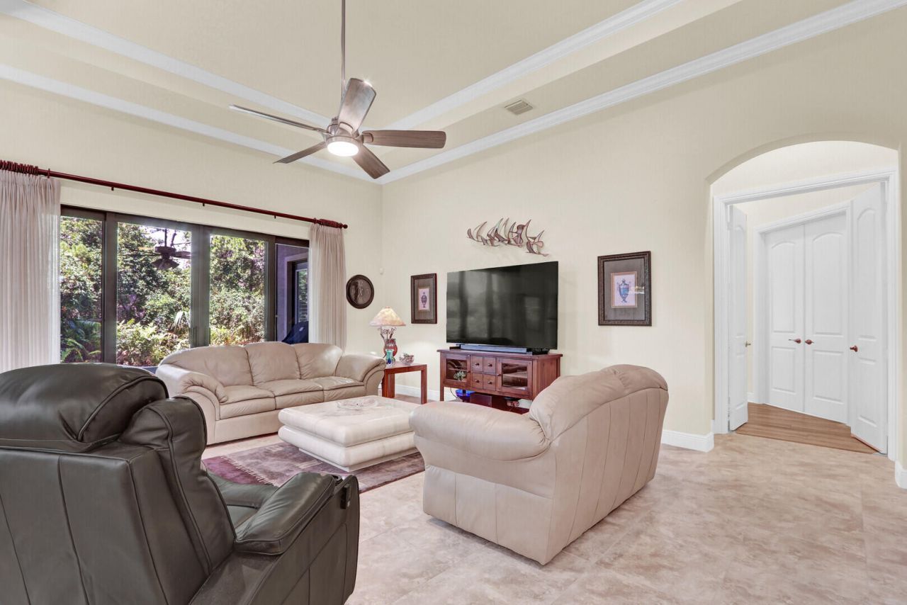 1042 NE Savanna Oaks Way, Jensen Beach, FL 34957 Photo