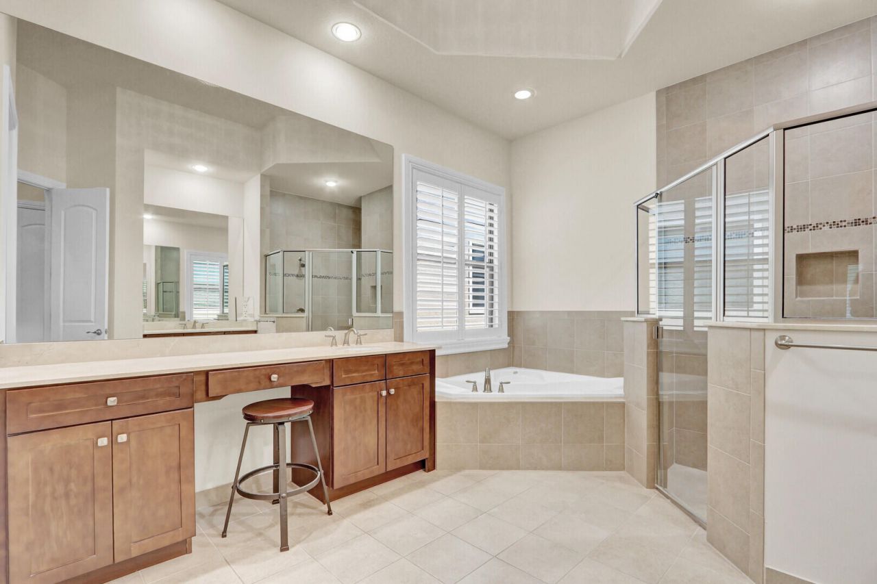 1042 NE Savanna Oaks Way, Jensen Beach, FL 34957 Photo