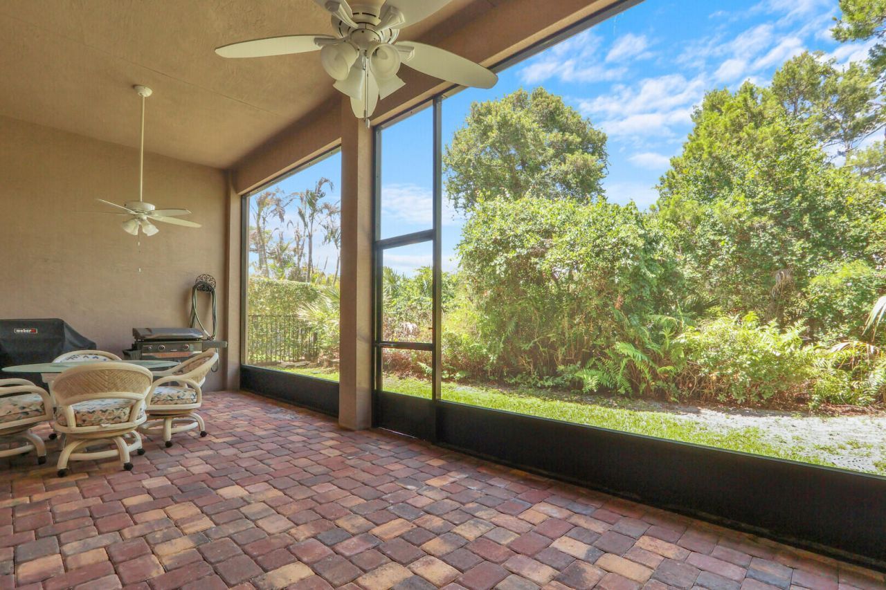1042 NE Savanna Oaks Way, Jensen Beach, FL 34957 Photo