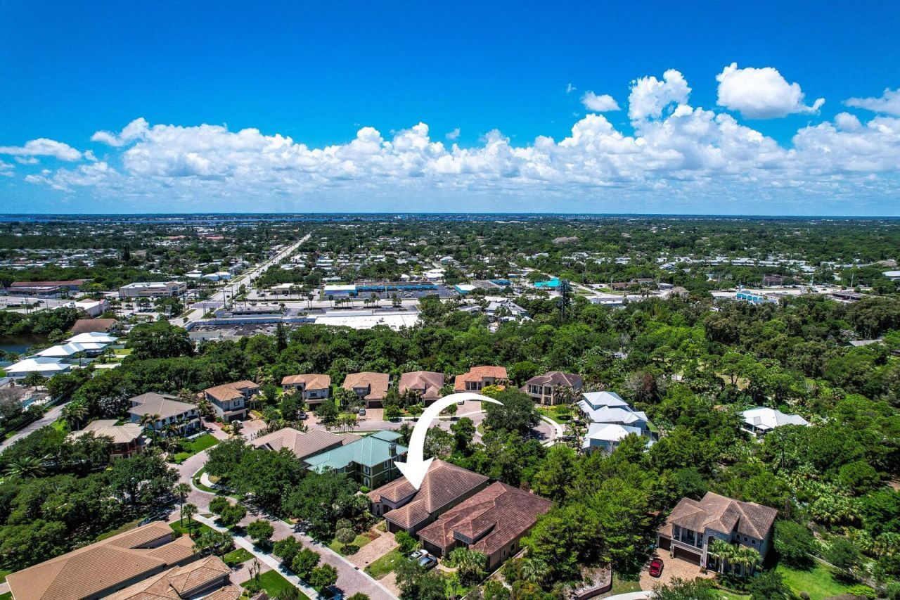 1042 NE Savanna Oaks Way, Jensen Beach, FL 34957 Photo
