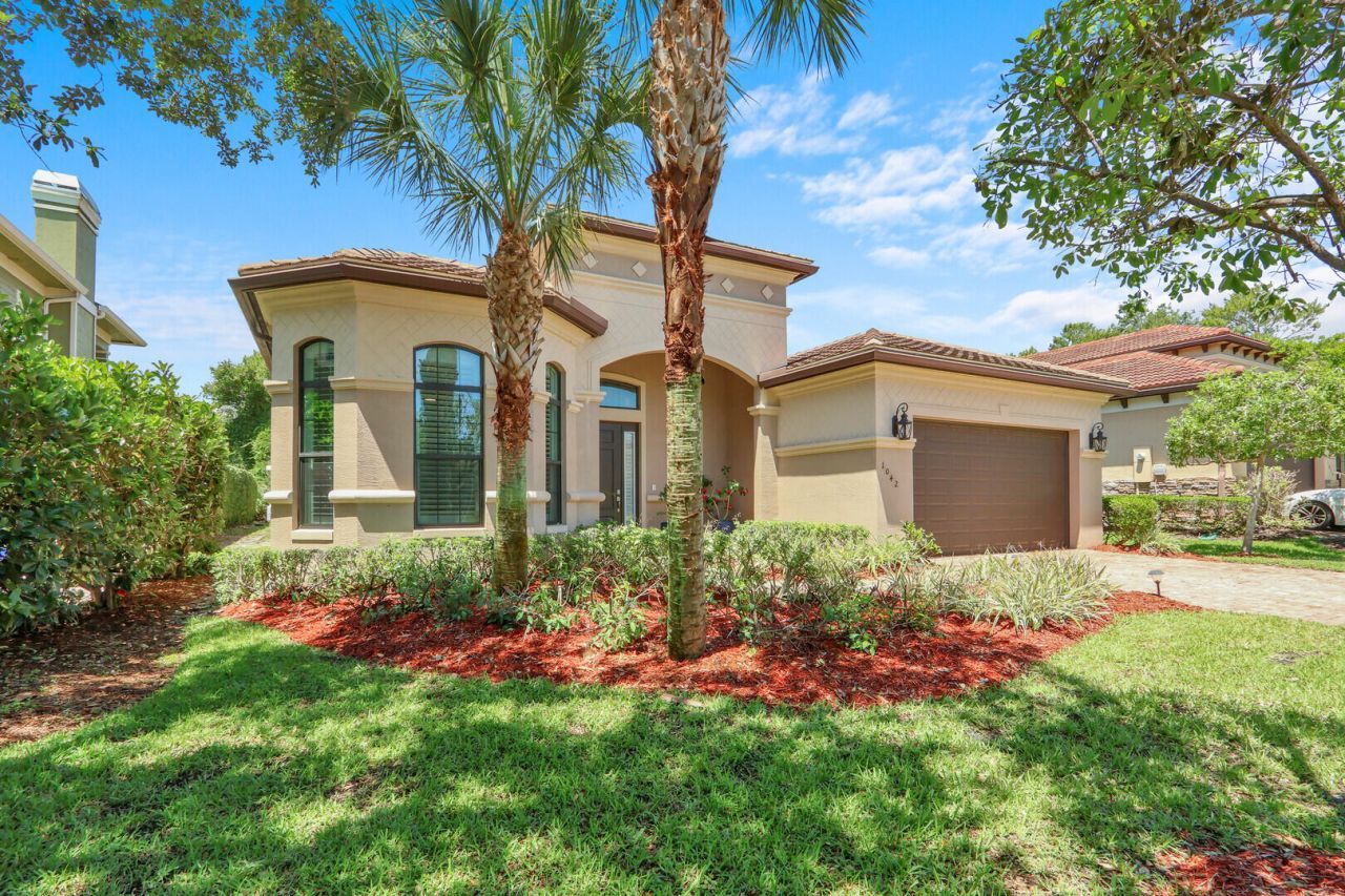 1042 NE Savanna Oaks Way, Jensen Beach, FL 34957 Photo