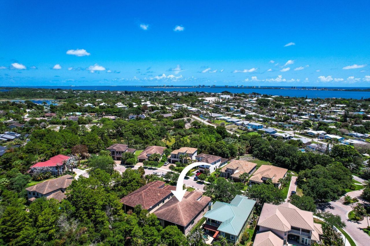 1042 NE Savanna Oaks Way, Jensen Beach, FL 34957 Photo