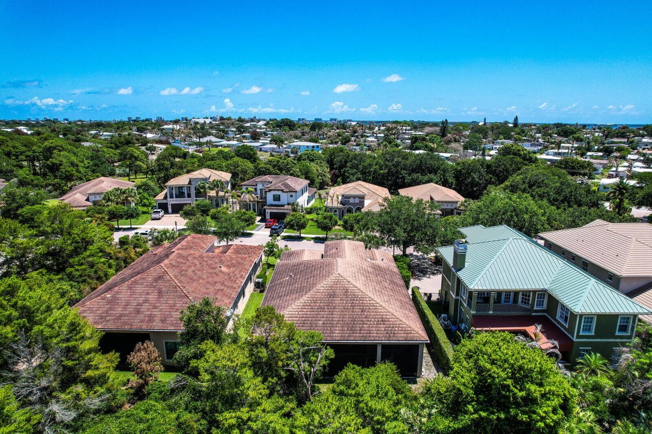 1042 NE Savanna Oaks Way, Jensen Beach, FL 34957 Photo