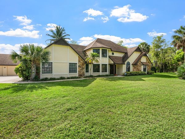 3693 Valley Park Way, Lake Worth, FL 33467