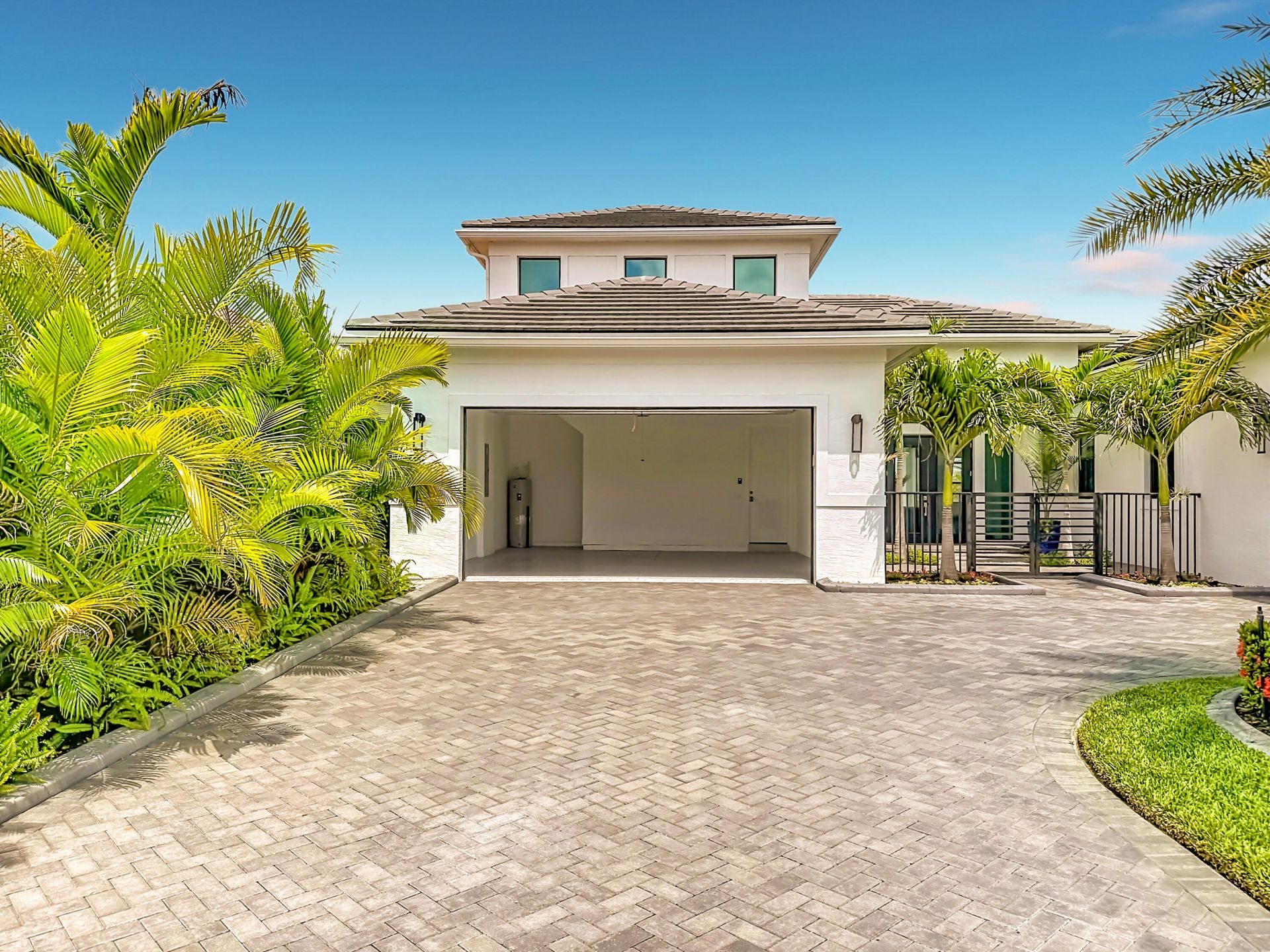 8596 SW Felicita Way, Port Saint Lucie, FL 34987 Photo