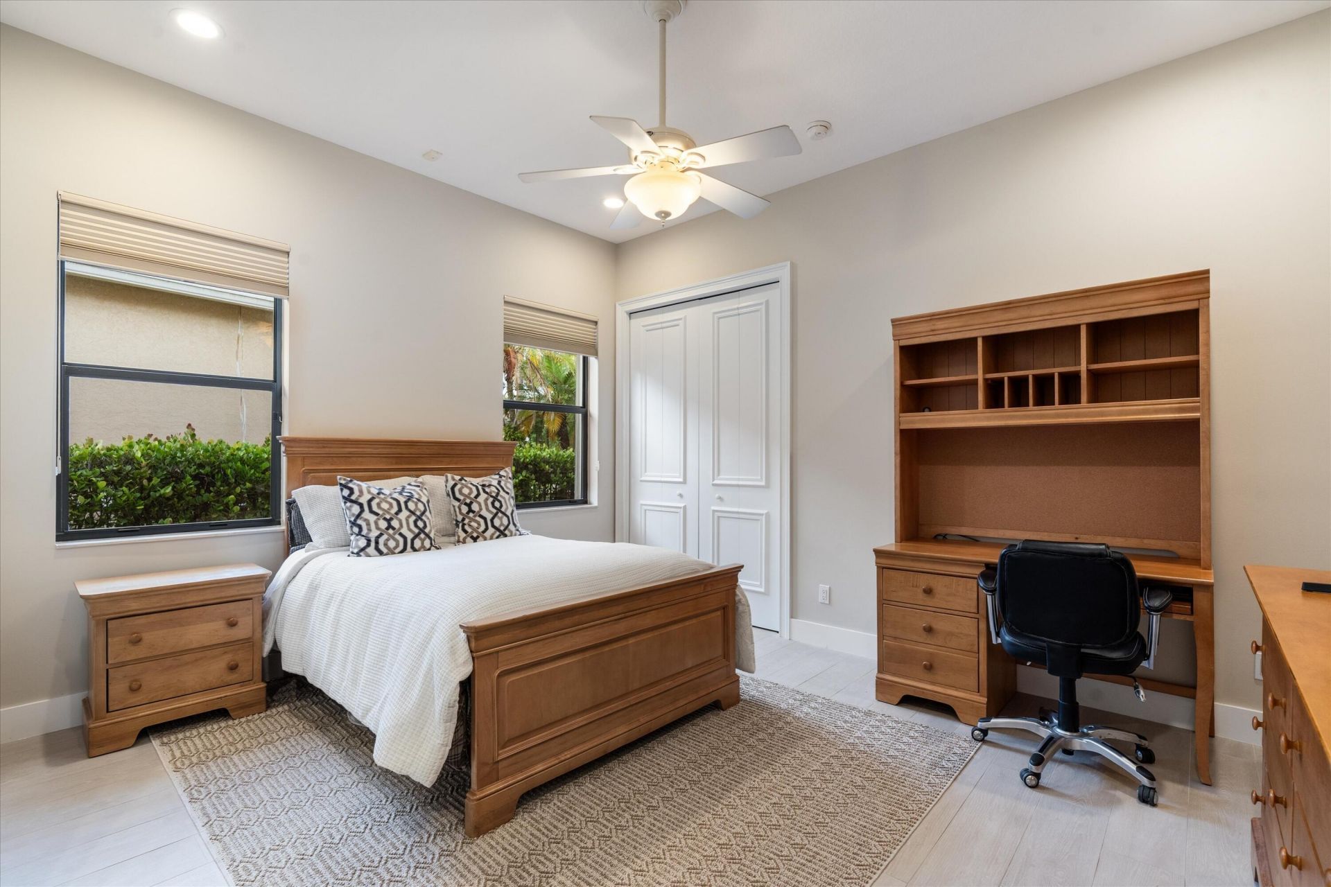 670 Carrot Wood Terrace, Plantation, FL 33324 Photo