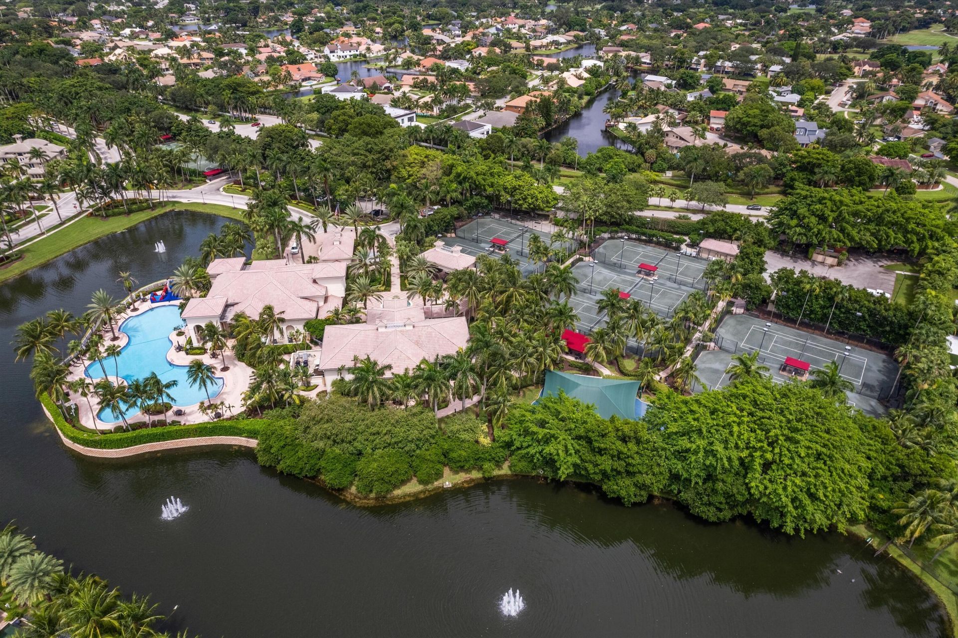 670 Carrot Wood Terrace, Plantation, FL 33324 Photo