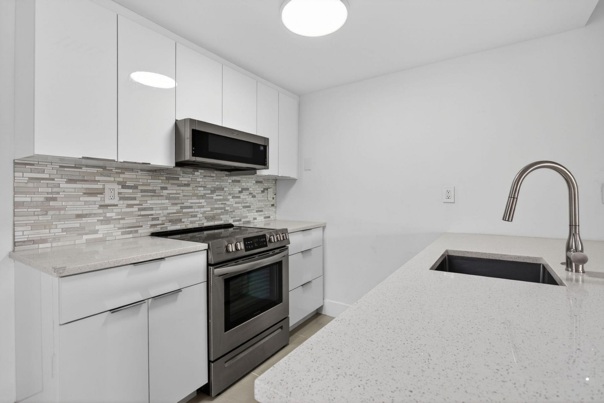 3212 NE 12th Street, Unit Apt 204, Pompano Beach, FL 33062 Photo