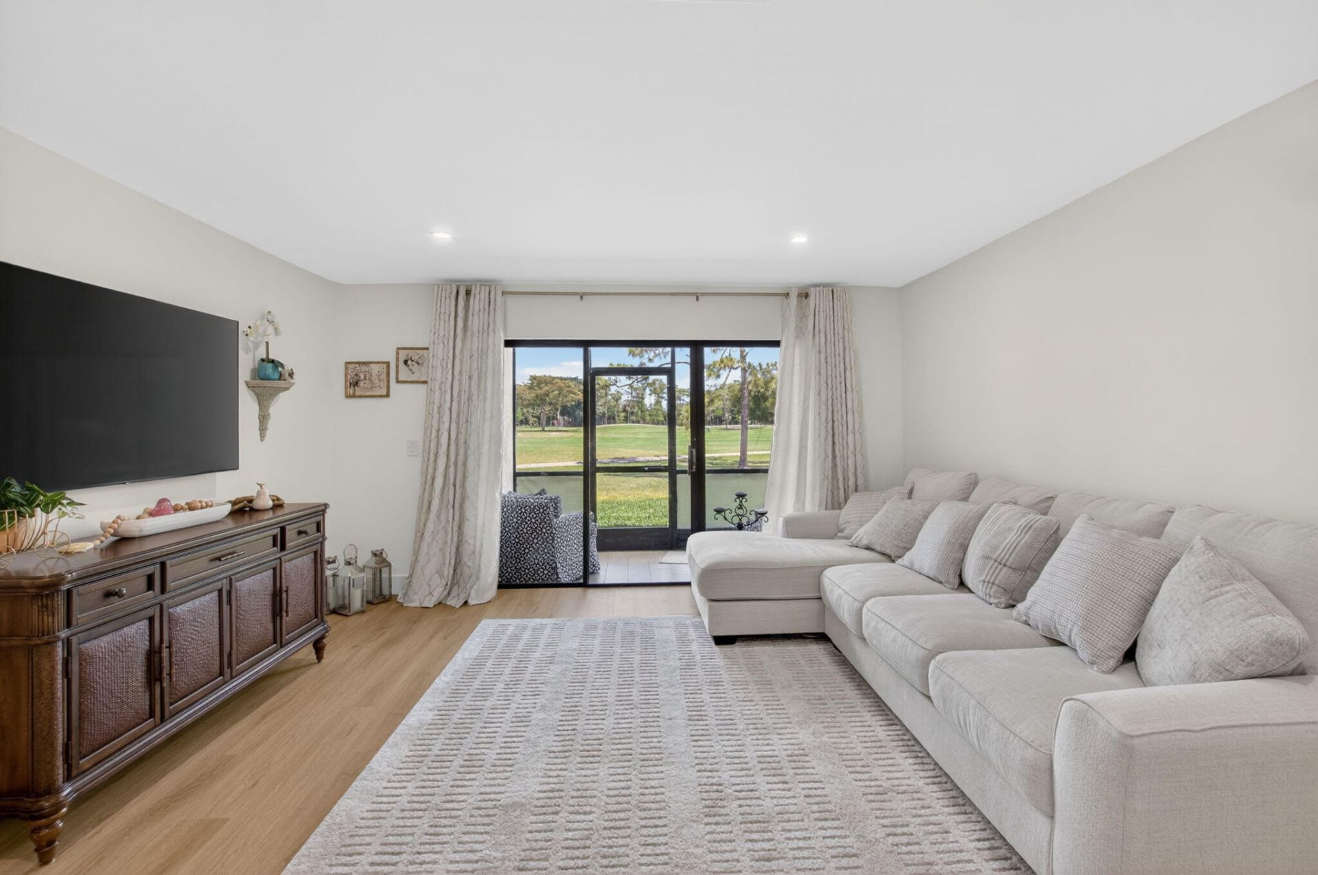 21656 Juego Circle, Unit 23e, Boca Raton, FL 33433 Photo