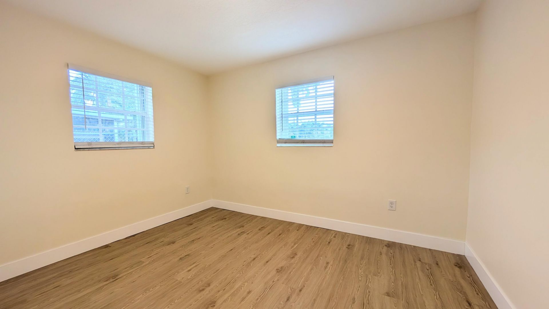 541 N 68th Way, Hollywood, FL 33024 Photo