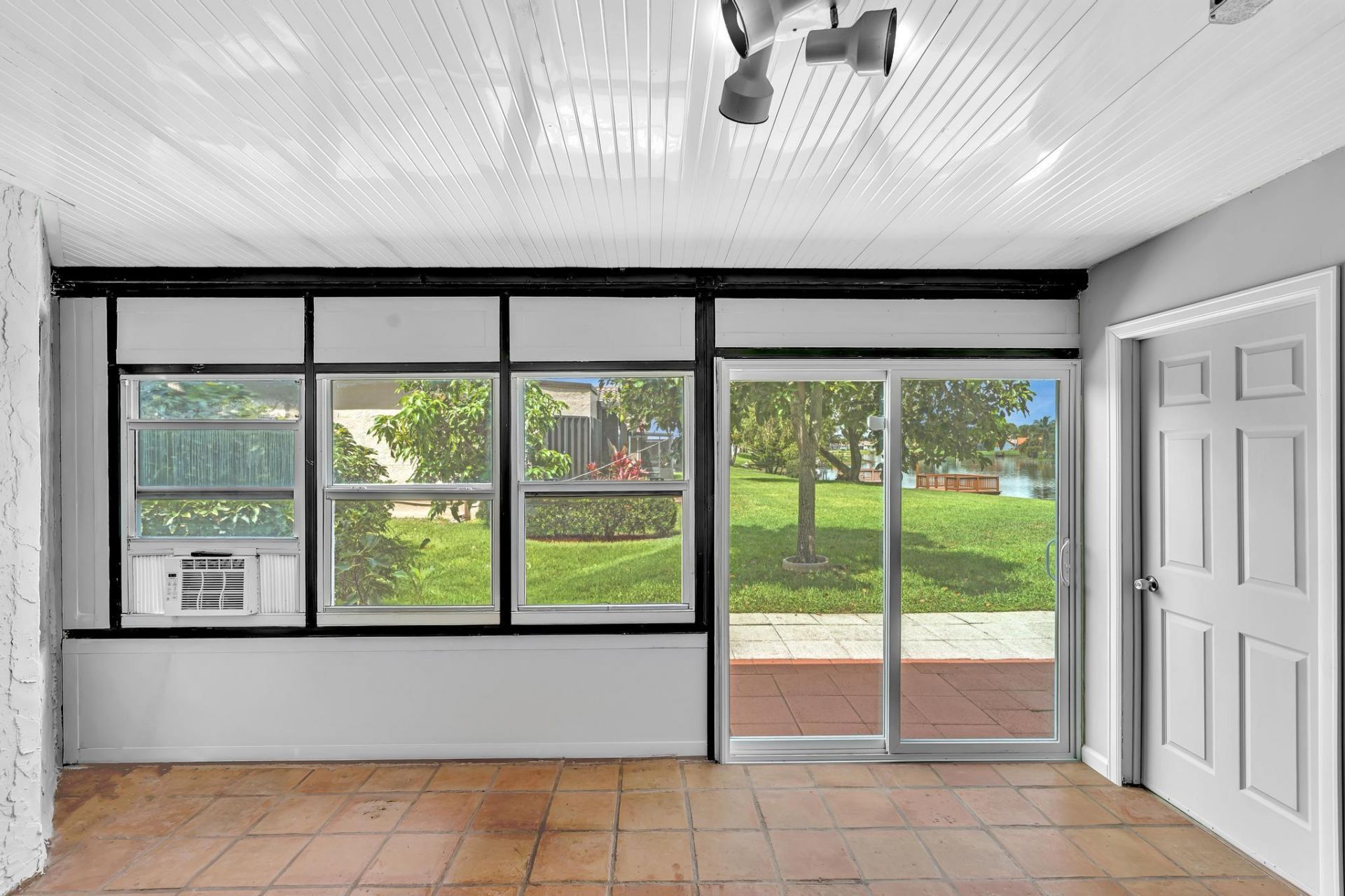 5463 Alta Way, Lake Worth, FL 33467 Photo