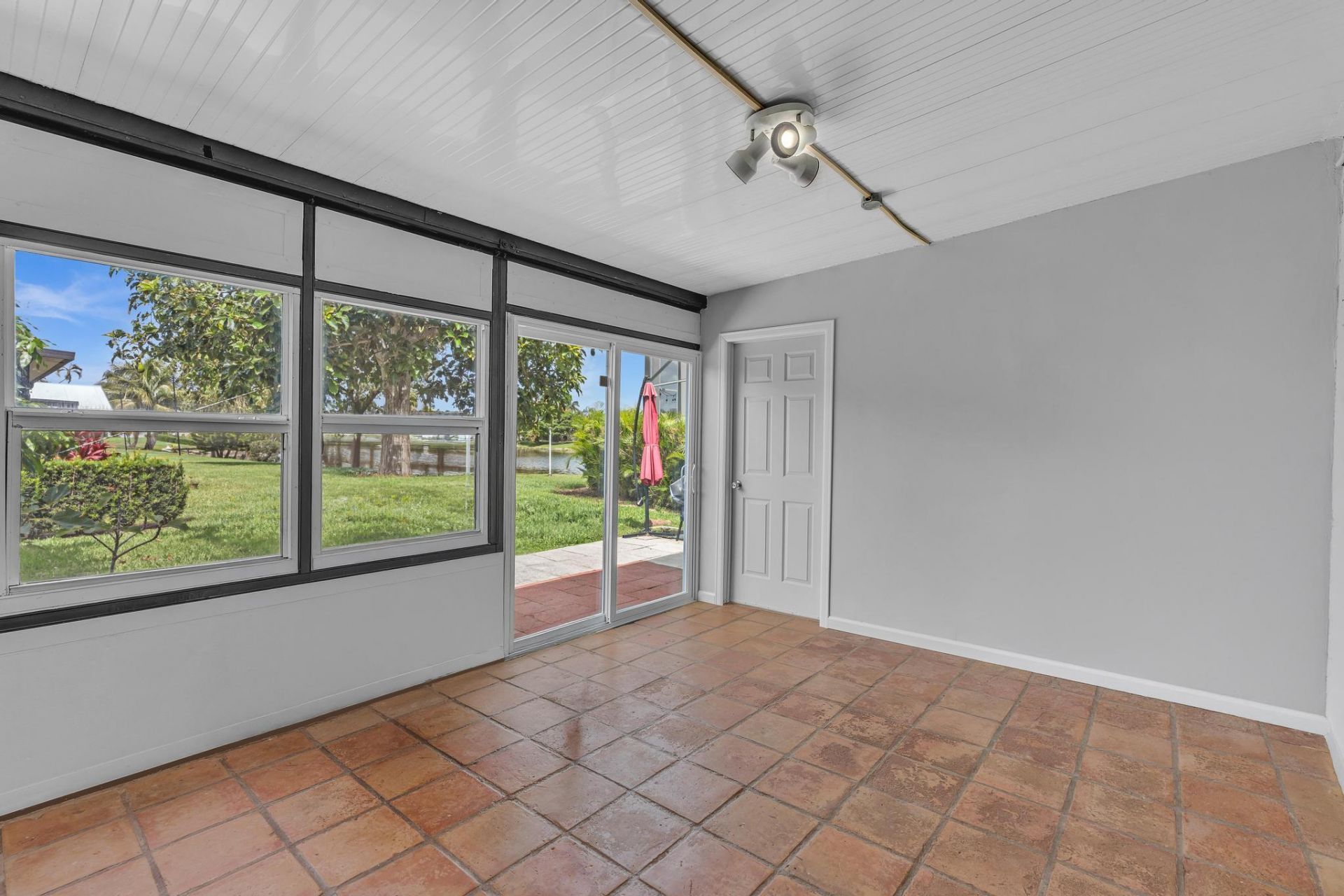 5463 Alta Way, Lake Worth, FL 33467 Photo