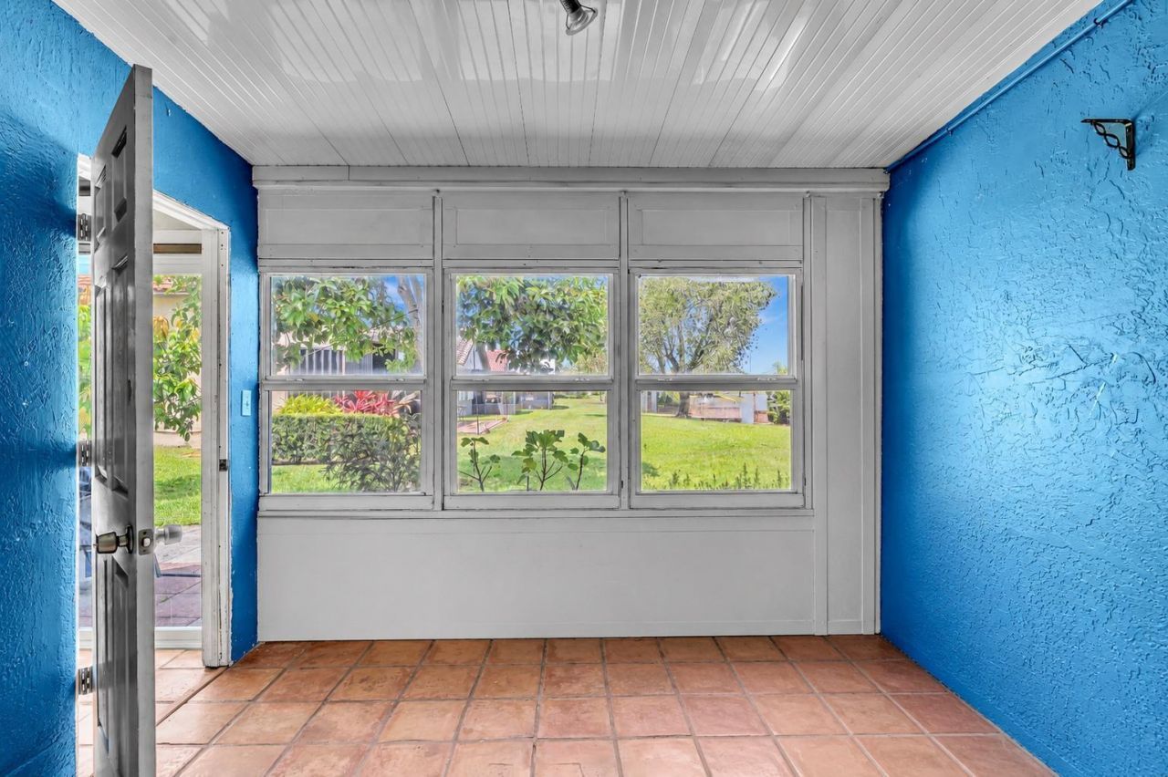 5463 Alta Way, Lake Worth, FL 33467 Photo
