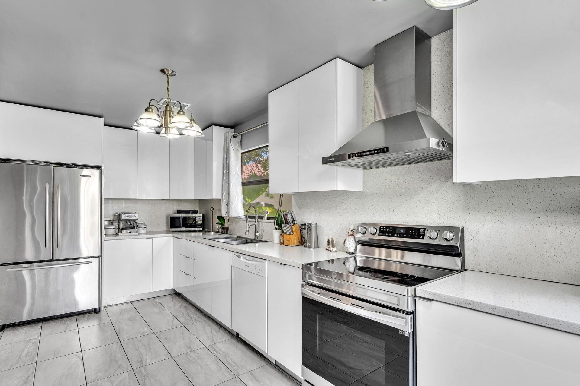 5463 Alta Way, Lake Worth, FL 33467 Photo
