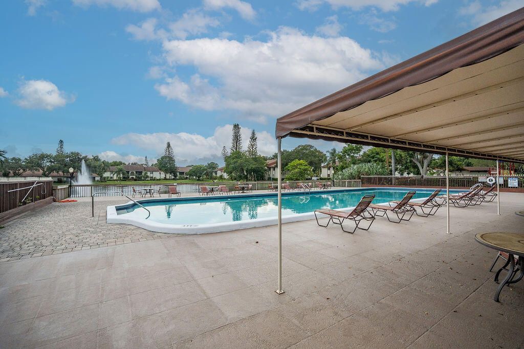 4759 Sable Pine Circle, Unit B2, West Palm Beach, FL 33417 Photo