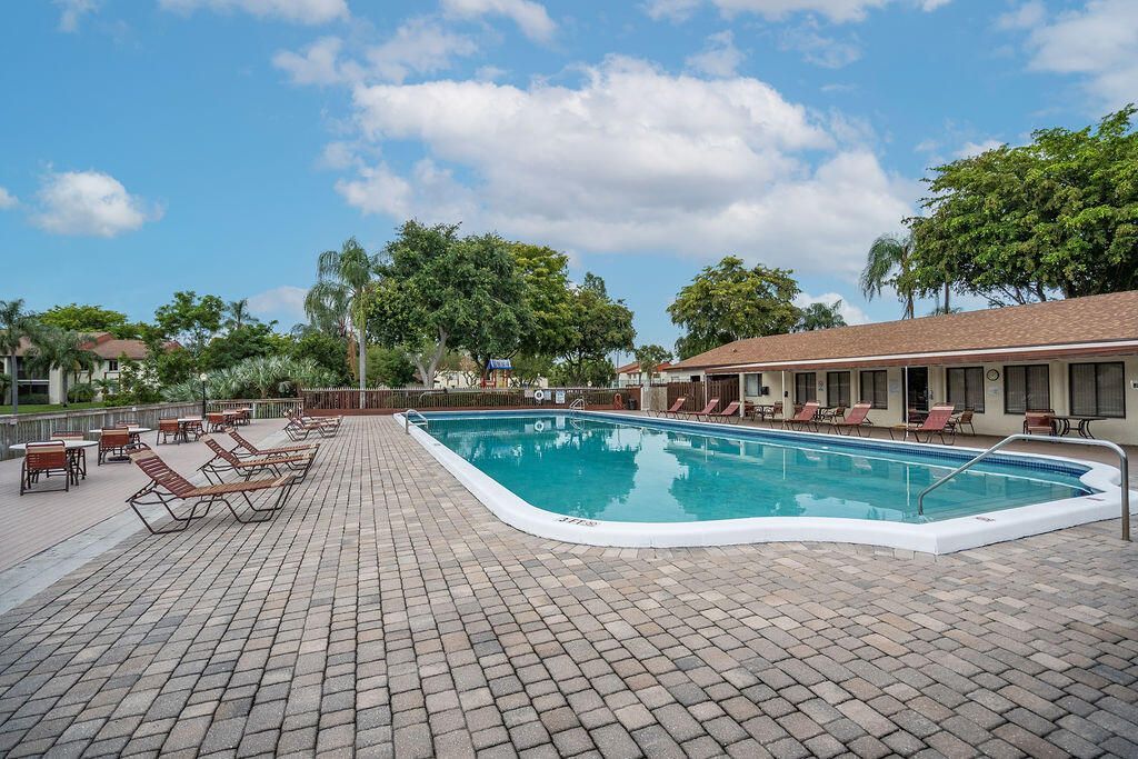 4759 Sable Pine Circle, Unit B2, West Palm Beach, FL 33417 Photo