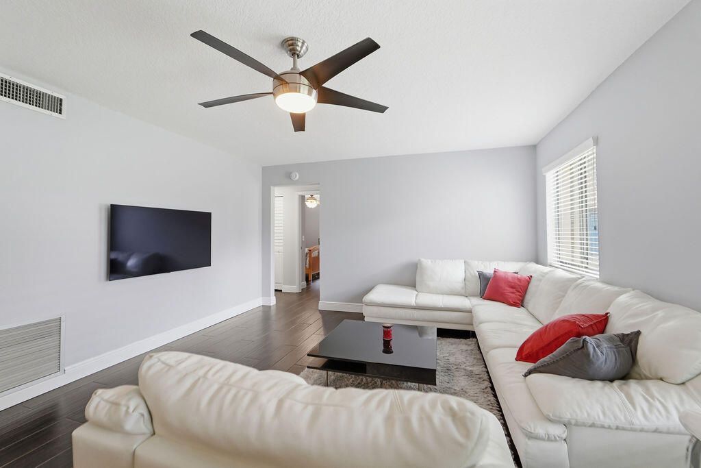 4759 Sable Pine Circle, Unit B2, West Palm Beach, FL 33417 Photo