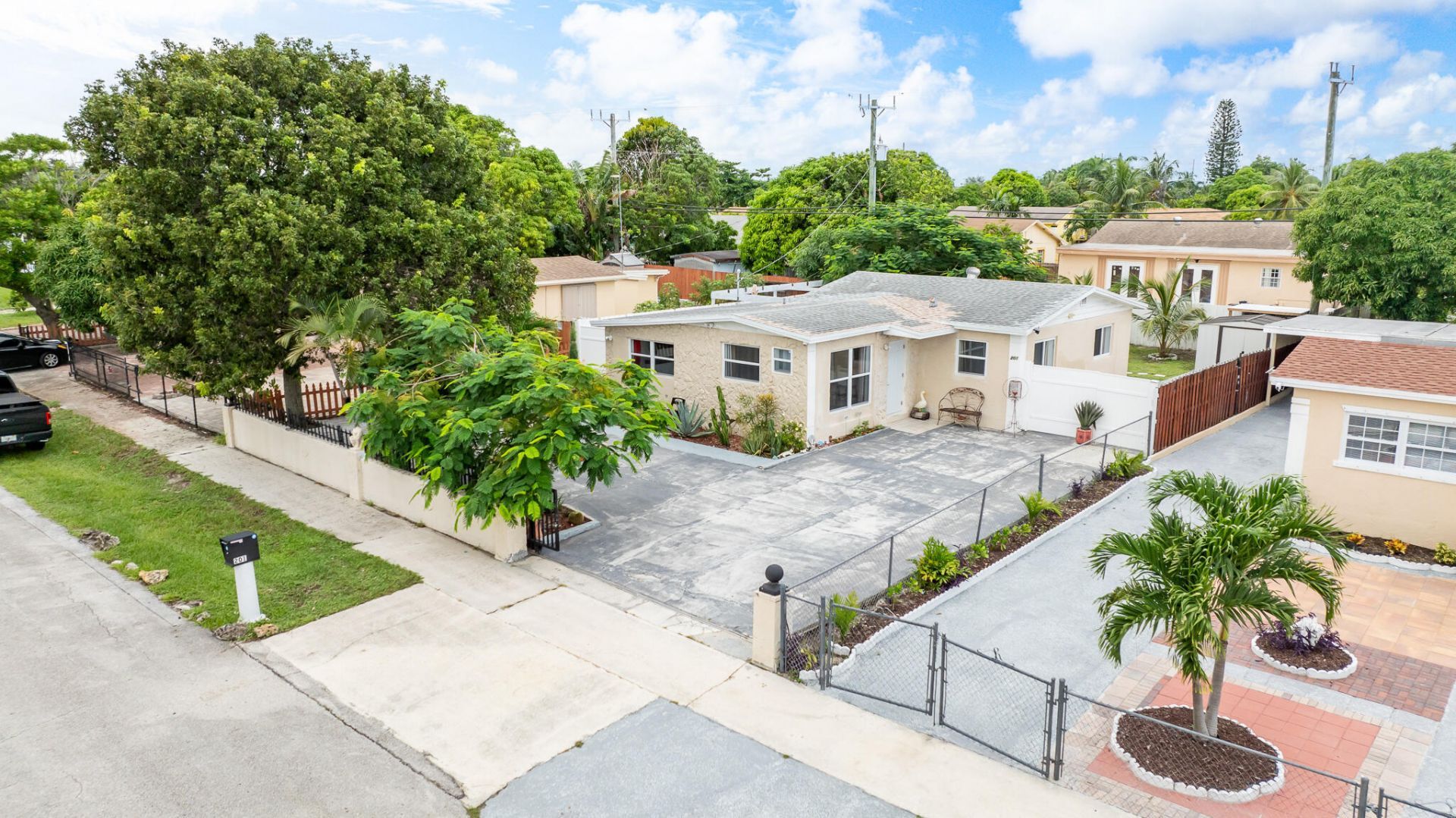 201 NE 28th Court, Boynton Beach, FL 33435 Photo