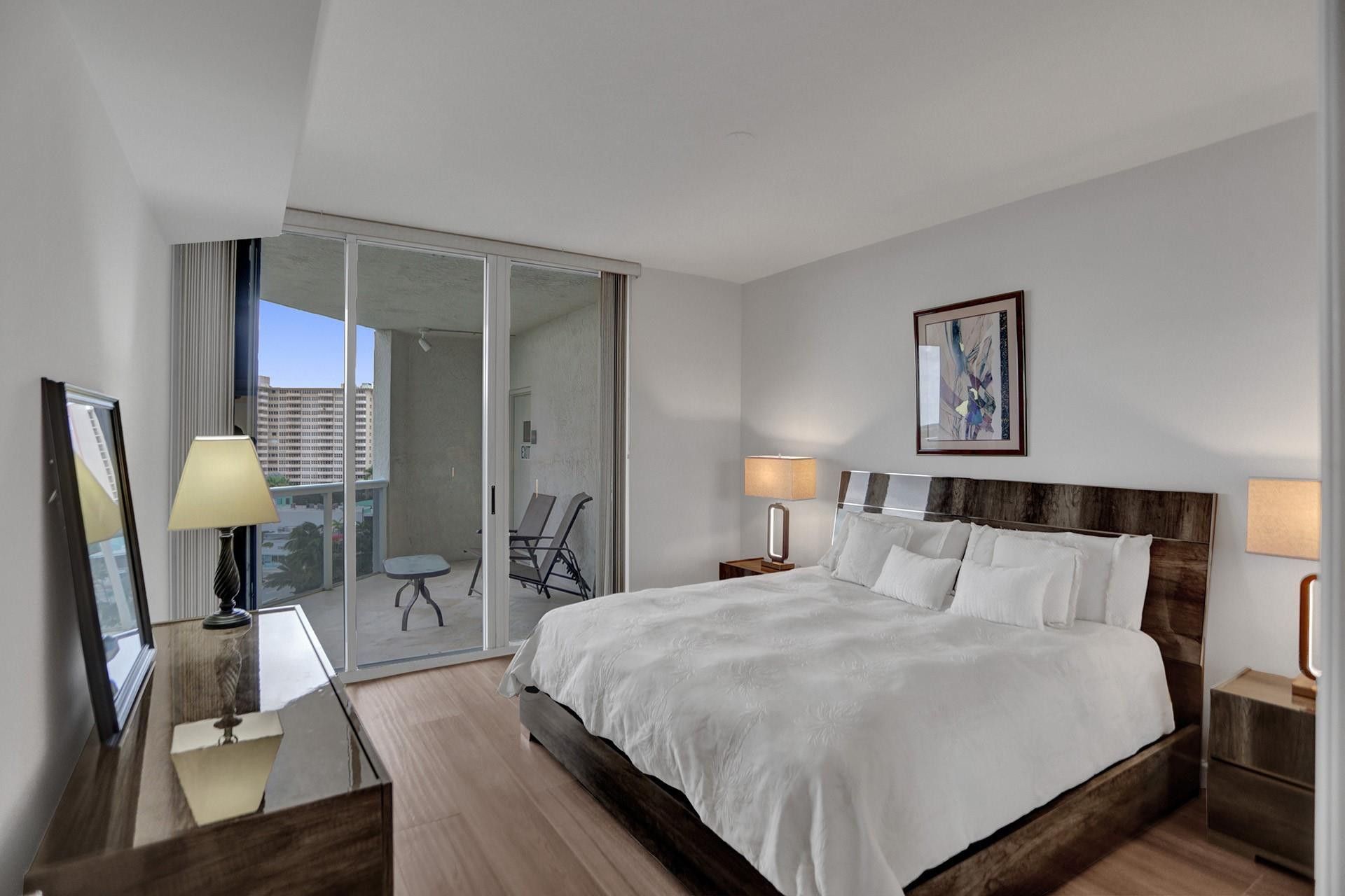 3100 N Ocean Boulevard, Unit 808, Fort Lauderdale, FL 33308 Photo