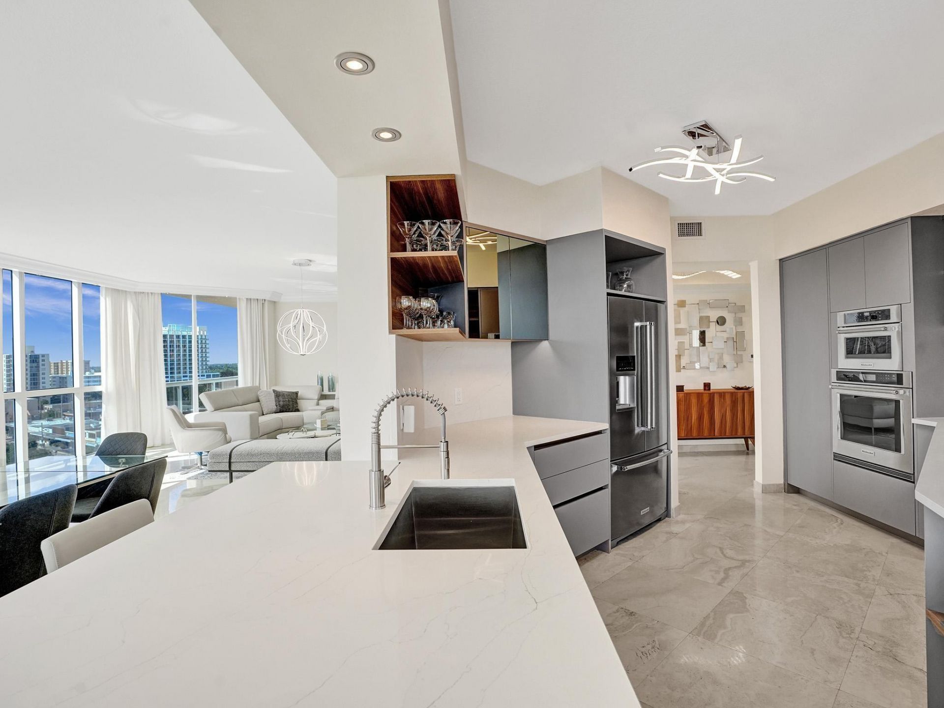 3100 N Ocean Boulevard, Unit 808, Fort Lauderdale, FL 33308 Photo
