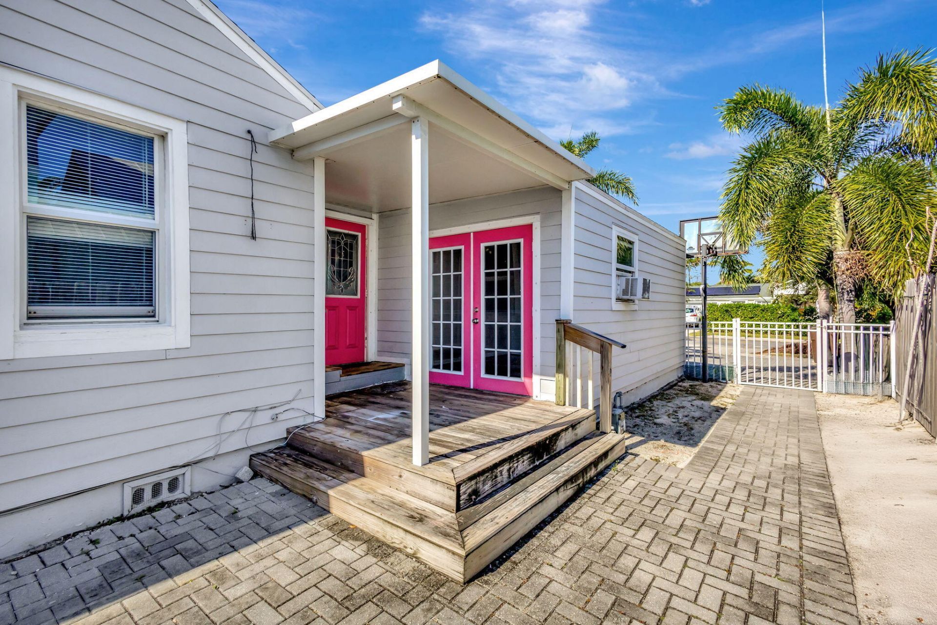 736 Rockland Drive, West Palm Beach, FL 33405 Photo